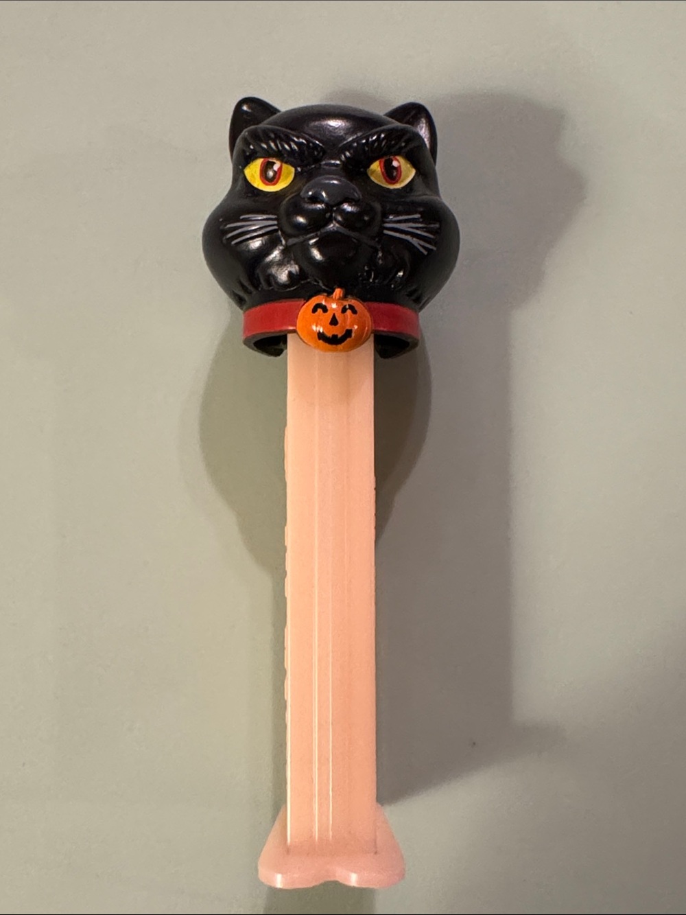 2006 PEZ Black Cat w/ Pumpkin Collar